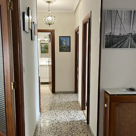 En Capital Centrico Con Garaje Roberto Паленсия