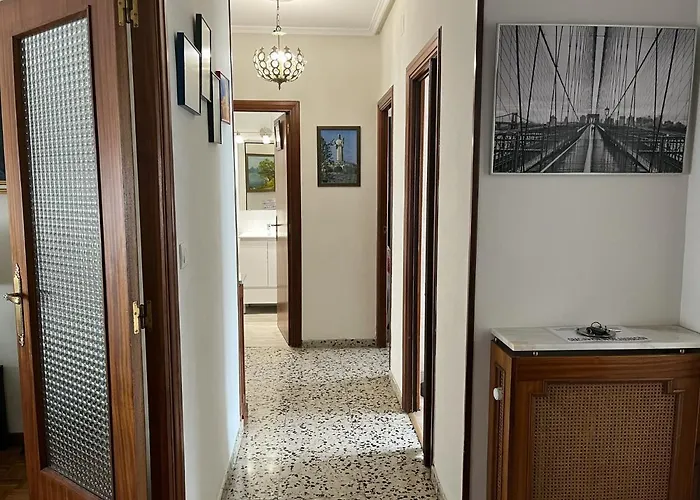 En Capital Centrico Con Garaje Roberto Паленсия