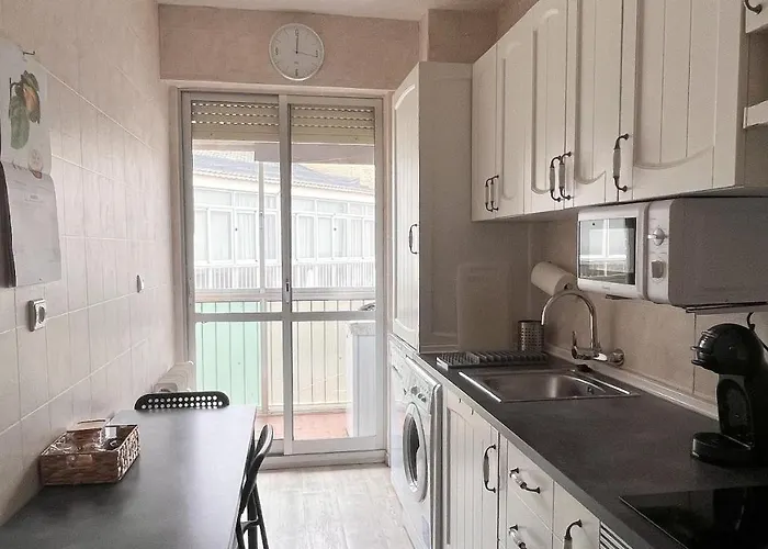 En Capital Centrico Con Garaje Roberto * Паленсия